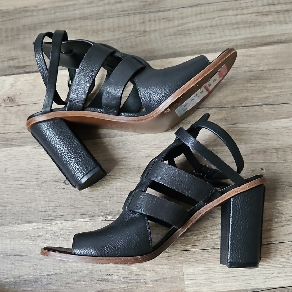Via Spiga Black Leather Sandals with 4" Block Heel Design